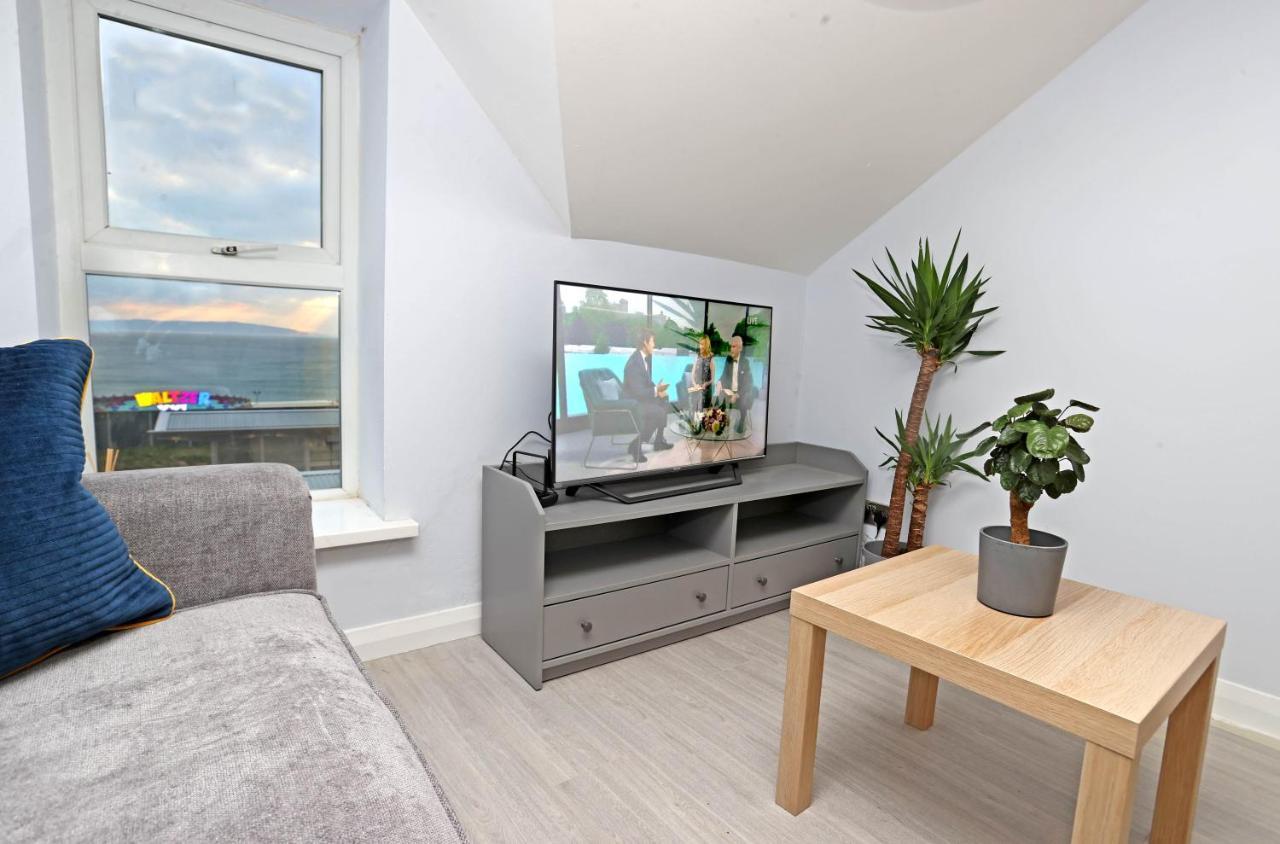 Entire Penthouse Apartment With Sea Views Portrush Eksteriør bilde